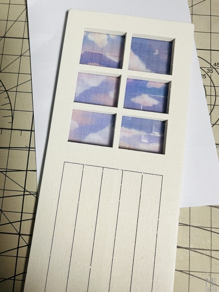 セリア ドールハウスドア窓（青空）